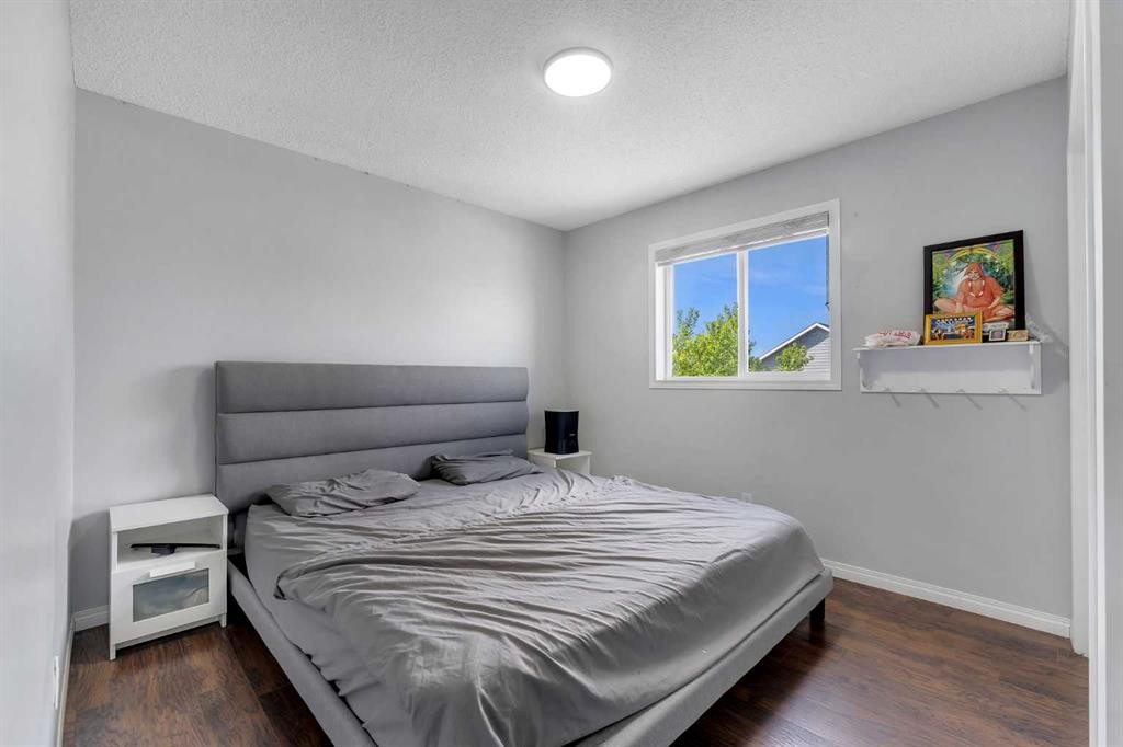 153 Saddlemead Road Ne, Calgary, AB