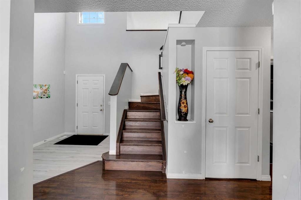 153 Saddlemead Road Ne, Calgary, AB