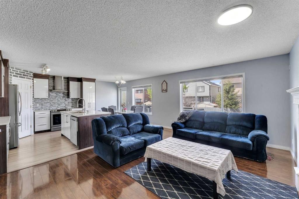 153 Saddlemead Road Ne, Calgary, AB