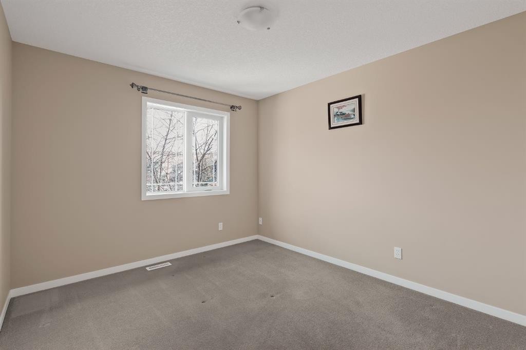 430 Discovery Ridge Boulevard Sw, Calgary, AB - Indoor Photo Showing Other Room