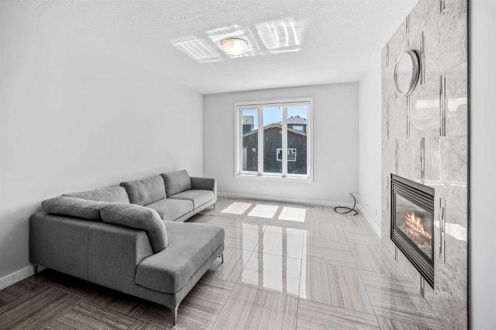 858 Evanston Drive Nw, Calgary, AB
