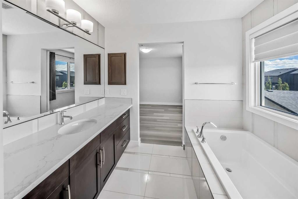 858 Evanston Drive Nw, Calgary, AB