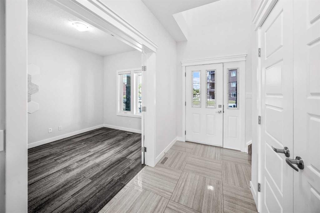 858 Evanston Drive Nw, Calgary, AB