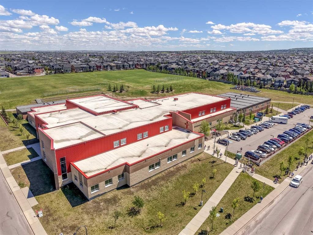 858 Evanston Drive Nw, Calgary, AB
