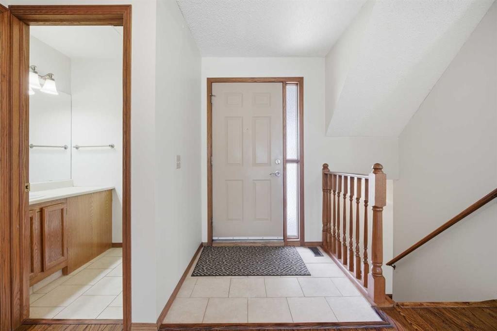 56 Whitworth Place Ne, Calgary, AB - Indoor Photo Showing Other Room