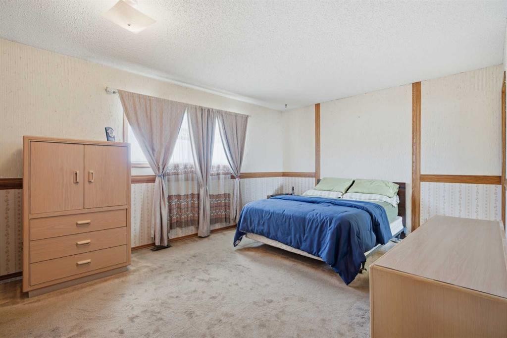 56 Whitworth Place Ne, Calgary, AB - Indoor Photo Showing Bedroom