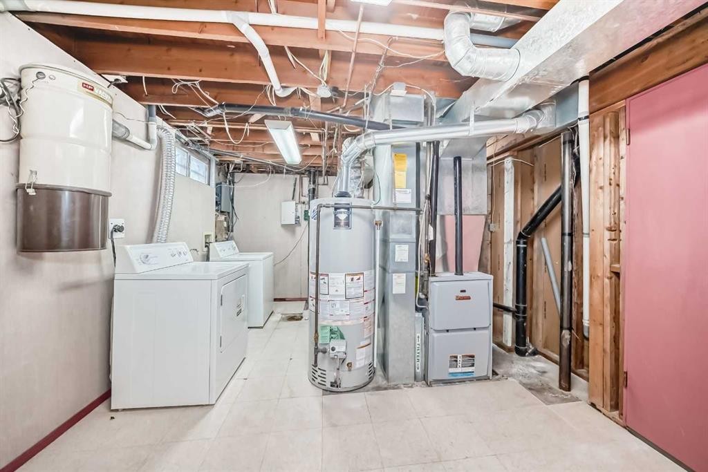 4308 55 Street Ne, Calgary, AB - Indoor Photo Showing Laundry Room