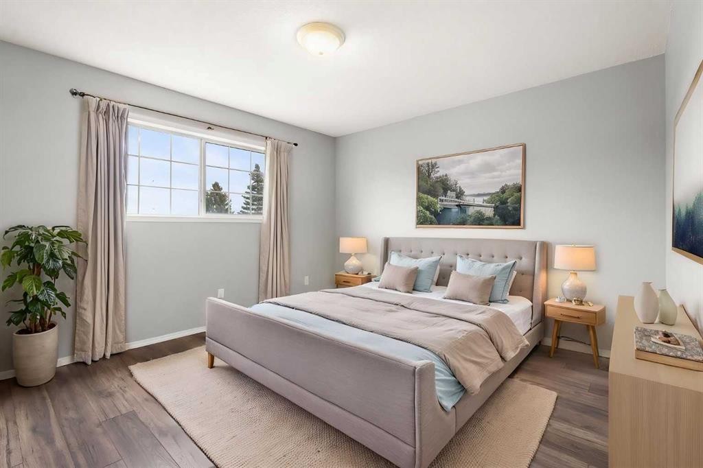 256 Covington Place Ne, Calgary, AB - Indoor Photo Showing Bedroom