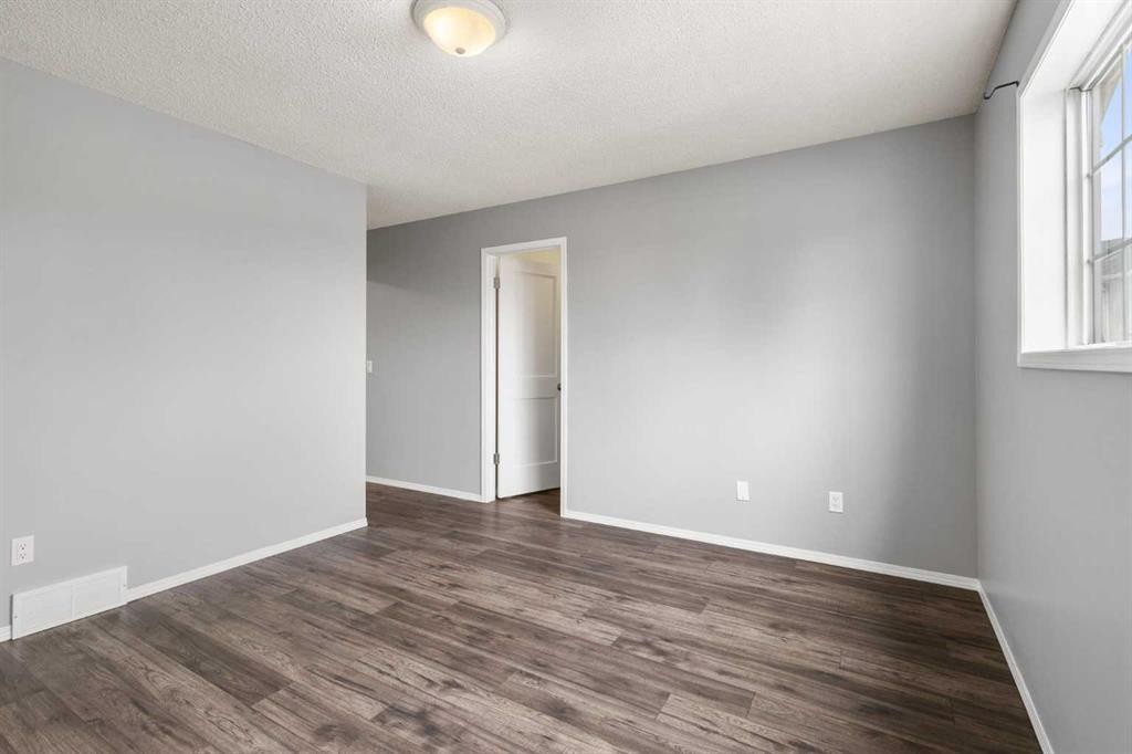 256 Covington Place Ne, Calgary, AB - Indoor Photo Showing Other Room