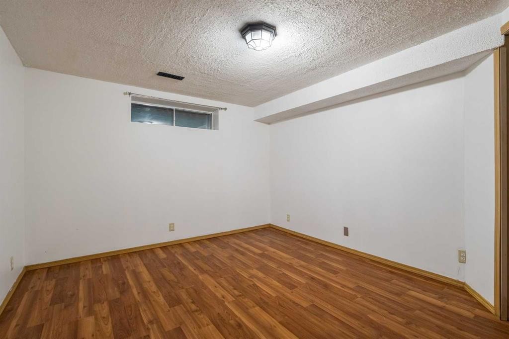256 Covington Place Ne, Calgary, AB - Indoor Photo Showing Other Room