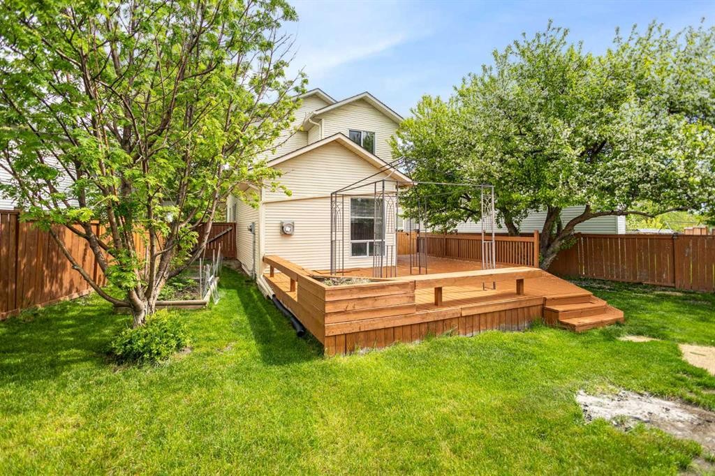 256 Covington Place Ne, Calgary, AB - Outdoor With Deck Patio Veranda