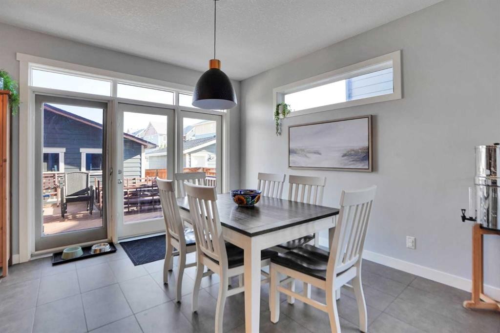 145 Marquis Common Se, Calgary, AB - Indoor Photo Showing Dining Room