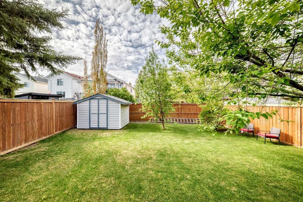 327 Hidden Ranch Circle Nw, Calgary, AB - Outdoor