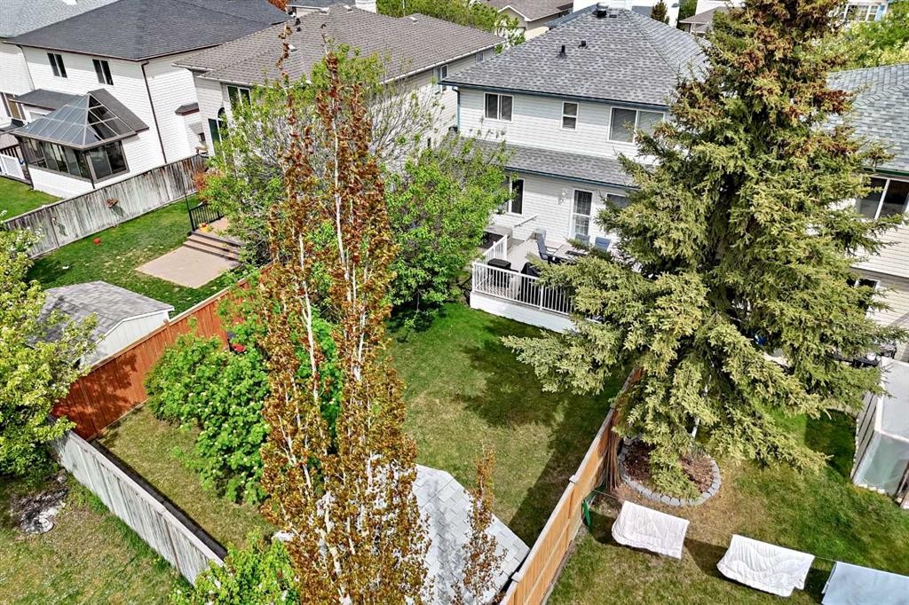 327 Hidden Ranch Circle Nw, Calgary, AB - Outdoor