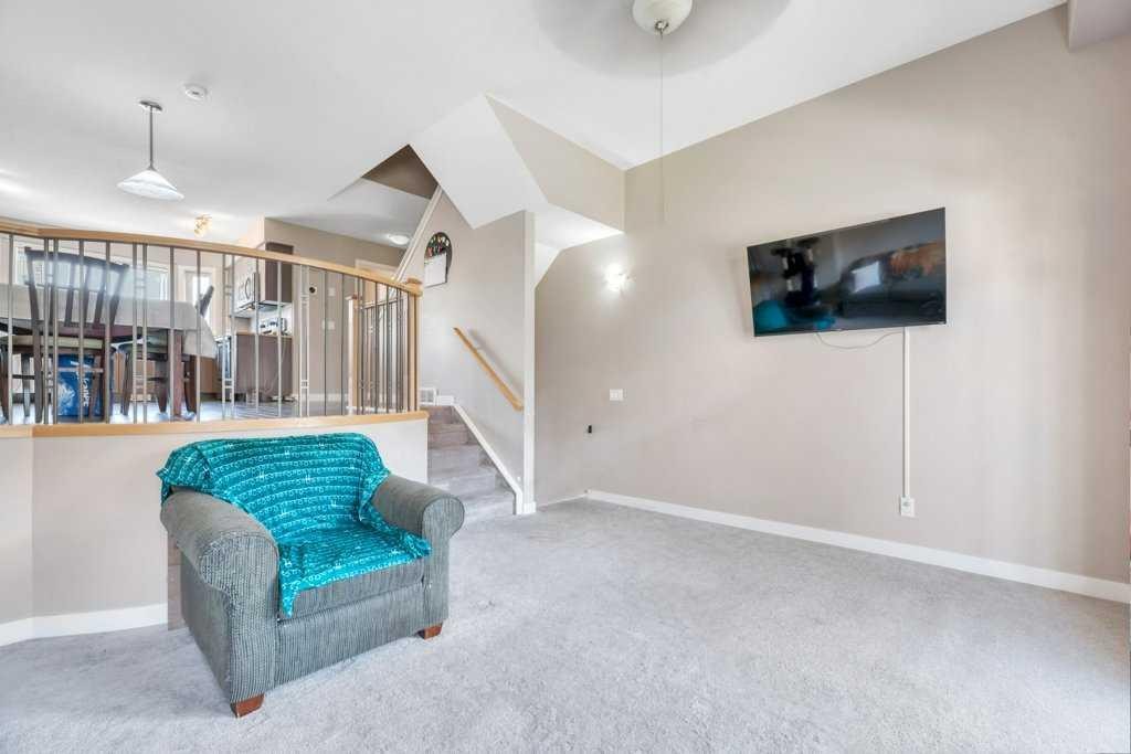 318 Strathcona Circle, Strathmore, AB - Indoor Photo Showing Other Room
