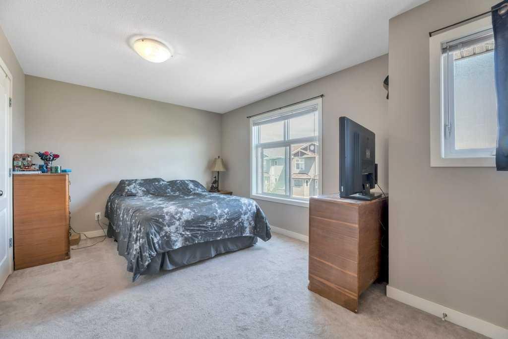 318 Strathcona Circle, Strathmore, AB - Indoor Photo Showing Bedroom