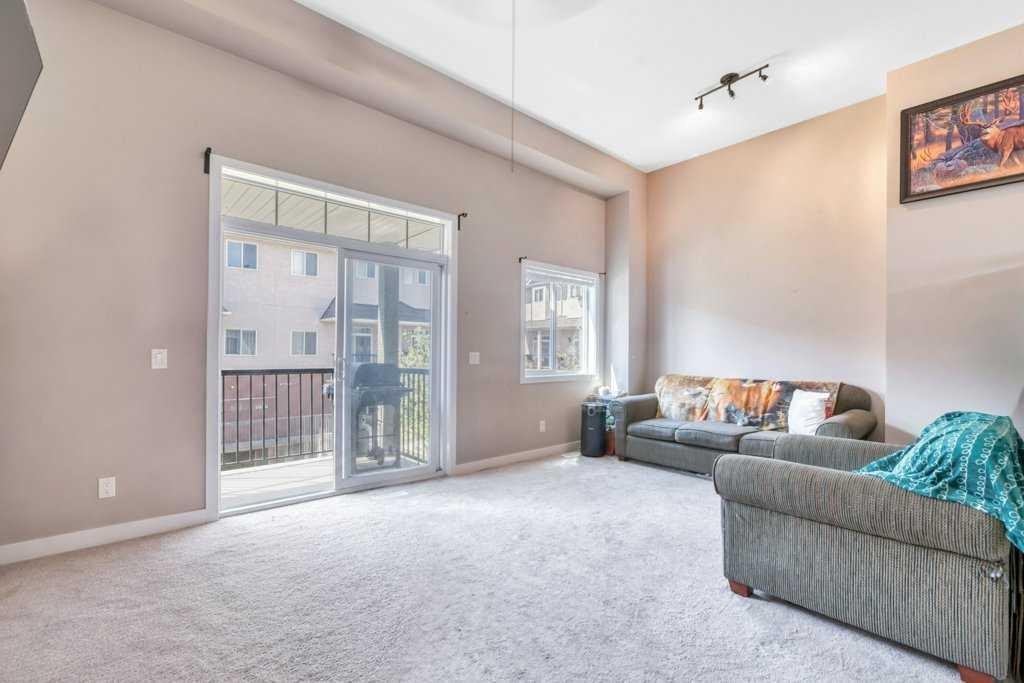 318 Strathcona Circle, Strathmore, AB - Indoor