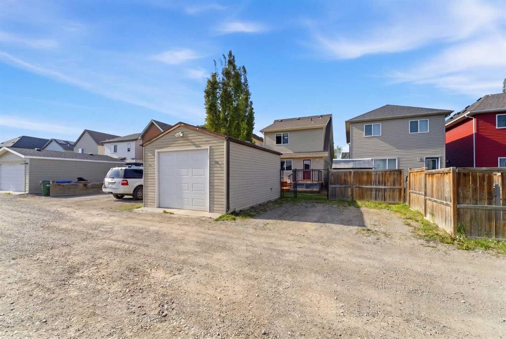 394 Copperpond Boulevard Se, Calgary, AB - Outdoor With Exterior