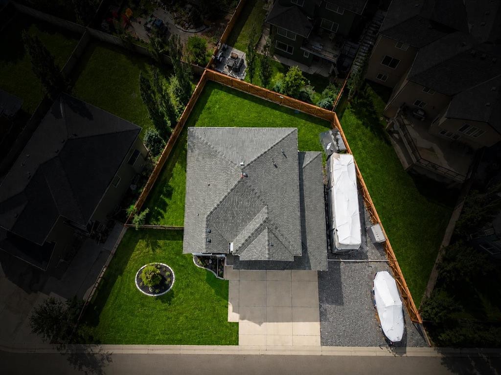 184 Magenta Crescent, Chestermere, AB -