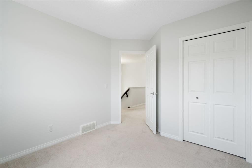 54 Legacy Common Se, Calgary, AB - Indoor