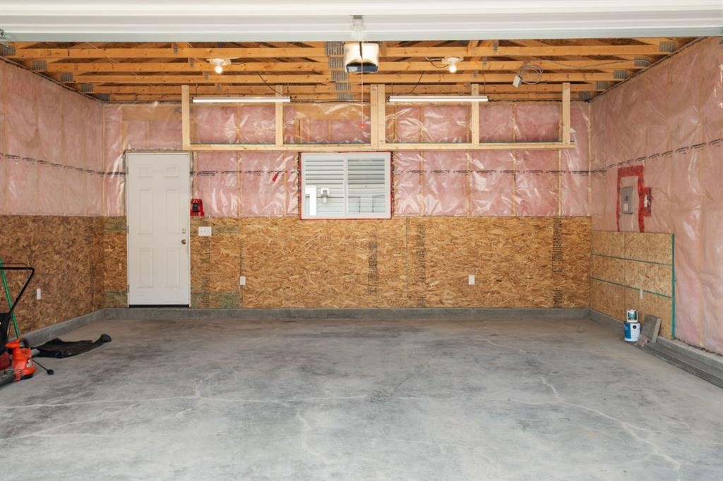 54 Legacy Common Se, Calgary, AB - Indoor Photo Showing Basement