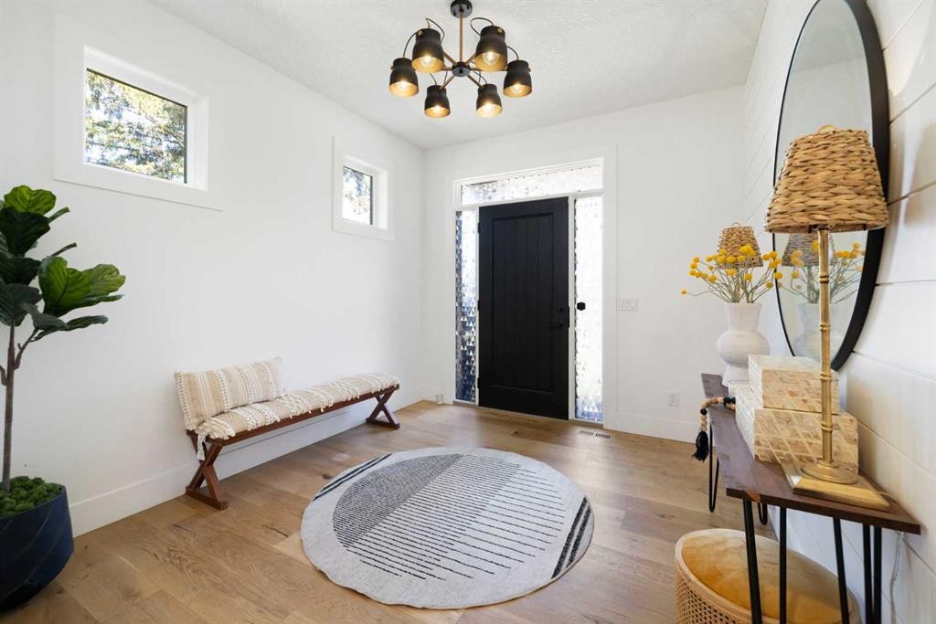 13 Shawnee Heath Sw, Calgary, AB - Indoor Photo Showing Other Room