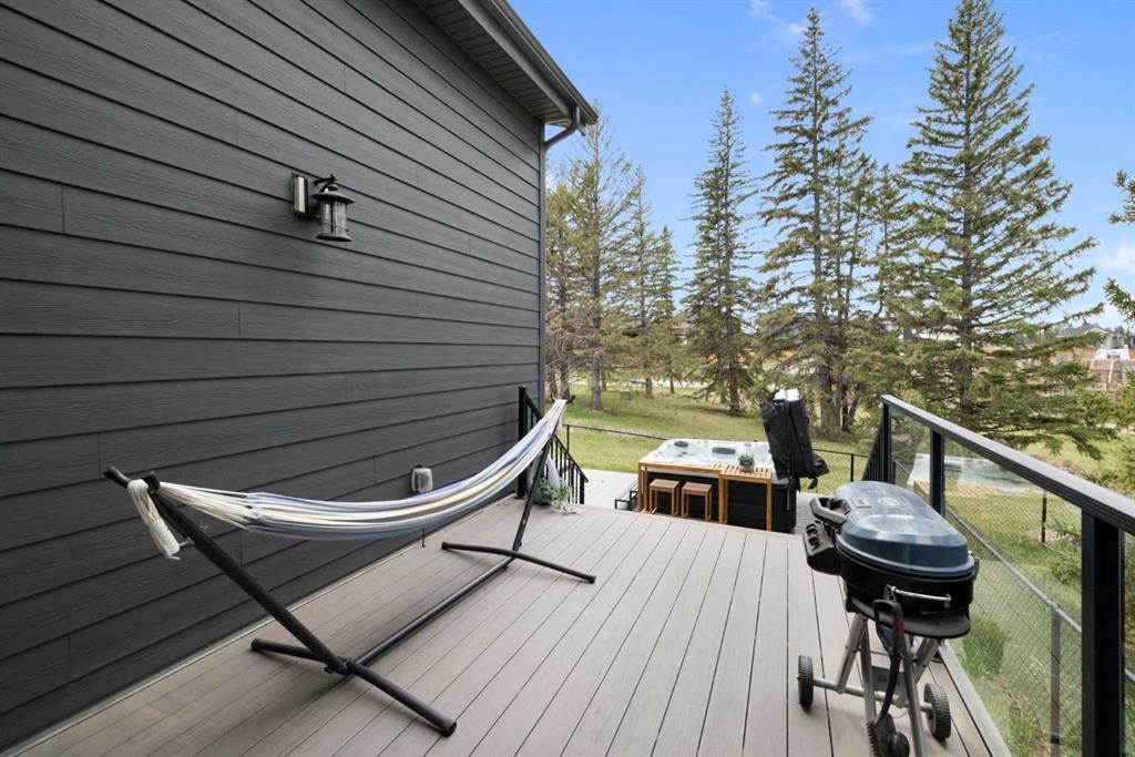 13 Shawnee Heath Sw, Calgary, AB - Outdoor With Exterior