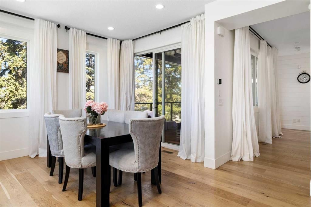13 Shawnee Heath Sw, Calgary, AB - Indoor Photo Showing Dining Room