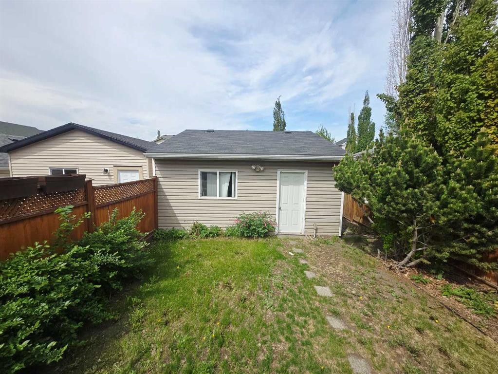 210 Prestwick Circle Se, Calgary, AB - Outdoor