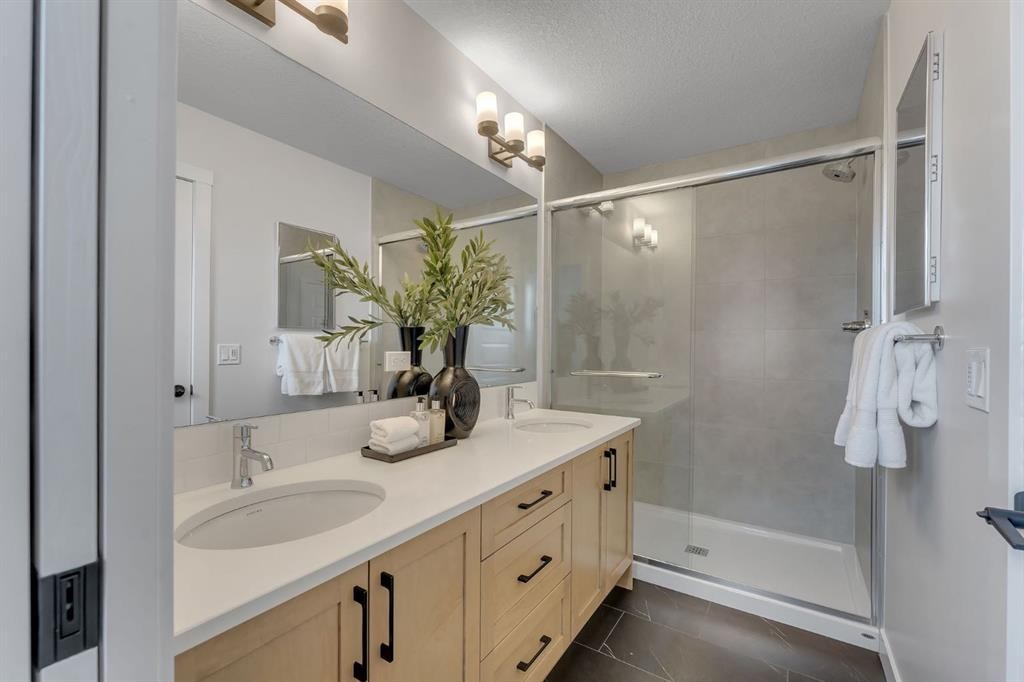 445 Lewiston Landing Ne, Calgary, AB - Indoor Photo Showing Bathroom