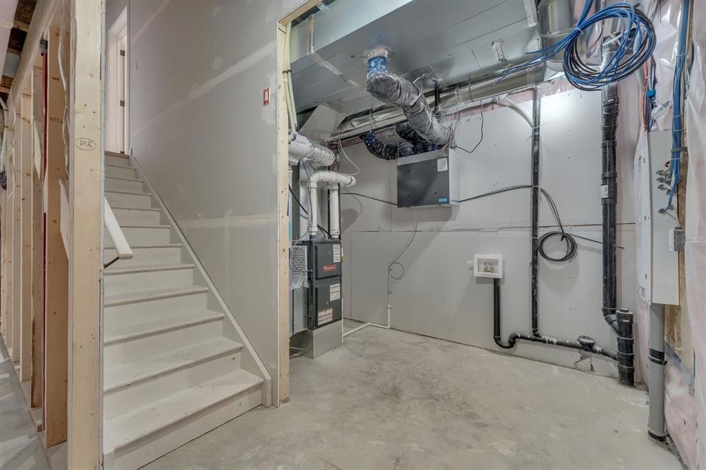 445 Lewiston Landing Ne, Calgary, AB - Indoor