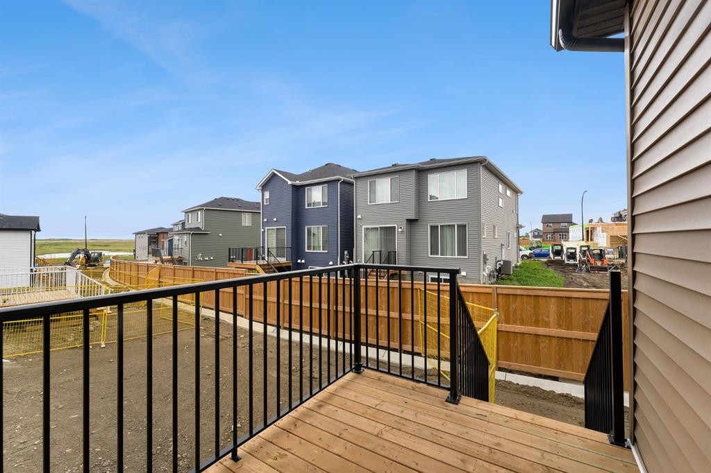 445 Lewiston Landing Ne, Calgary, AB - Outdoor With Exterior
