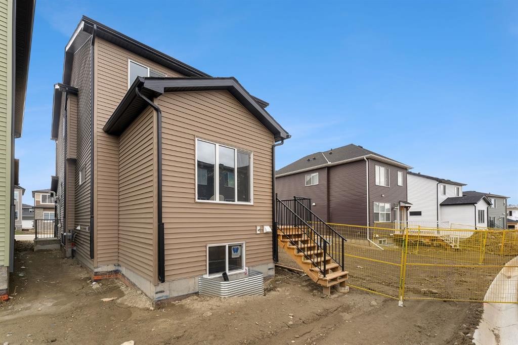 445 Lewiston Landing Ne, Calgary, AB - Outdoor With Exterior