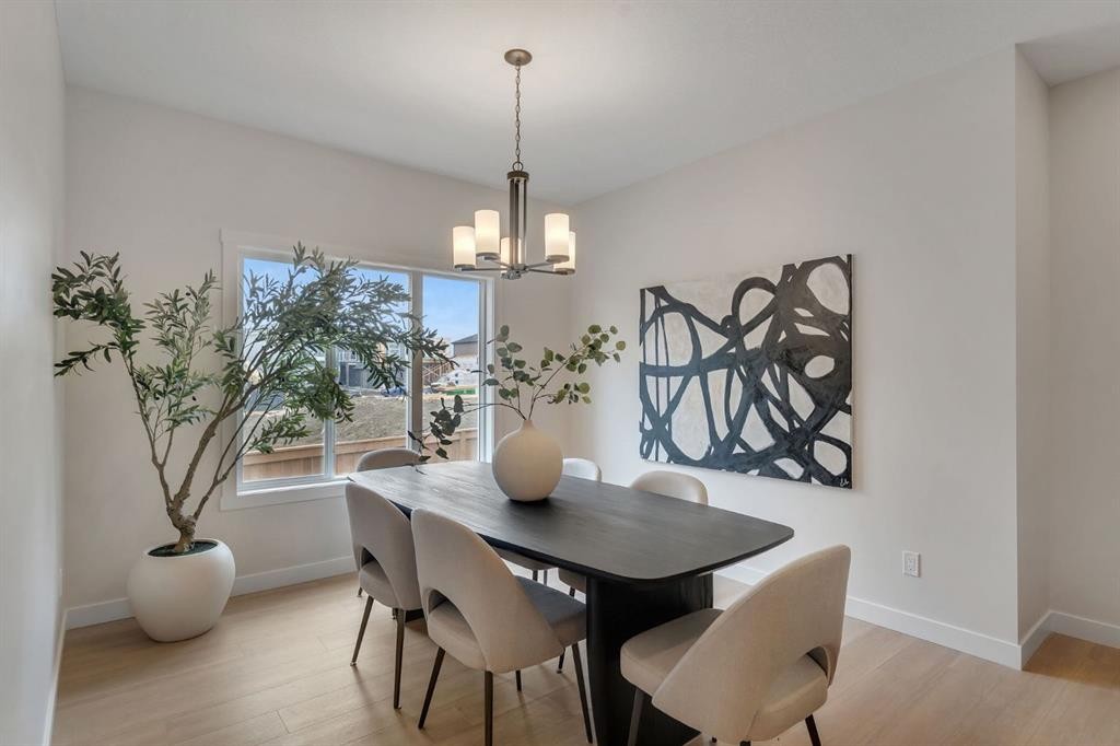 445 Lewiston Landing Ne, Calgary, AB - Indoor Photo Showing Dining Room