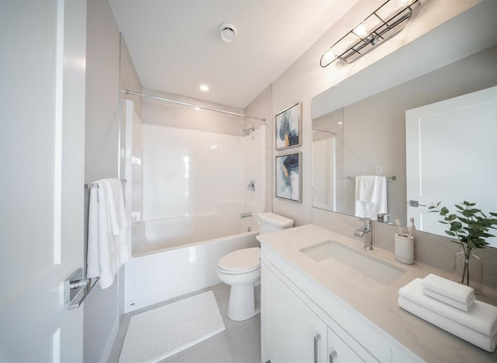 7202-1802 Mahogany Boulevard Se, Calgary, AB - Indoor Photo Showing Bathroom