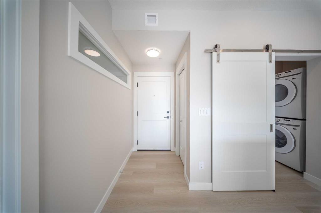 7202-1802 Mahogany Boulevard Se, Calgary, AB - Indoor Photo Showing Laundry Room