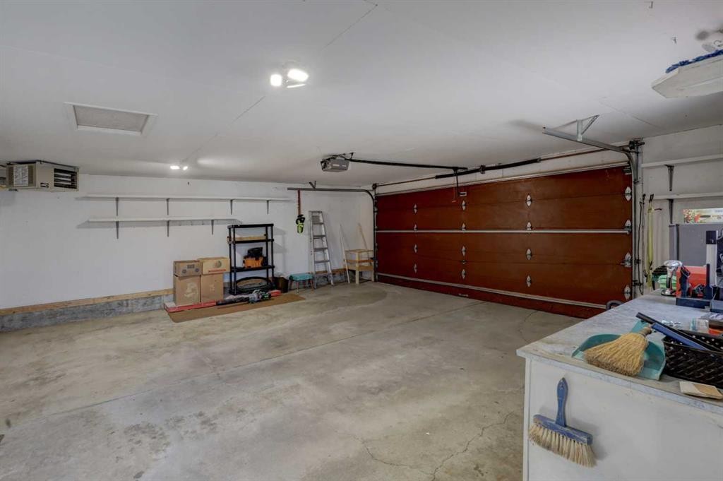 2328 Munro Drive Ne, Calgary, AB - Indoor Photo Showing Garage