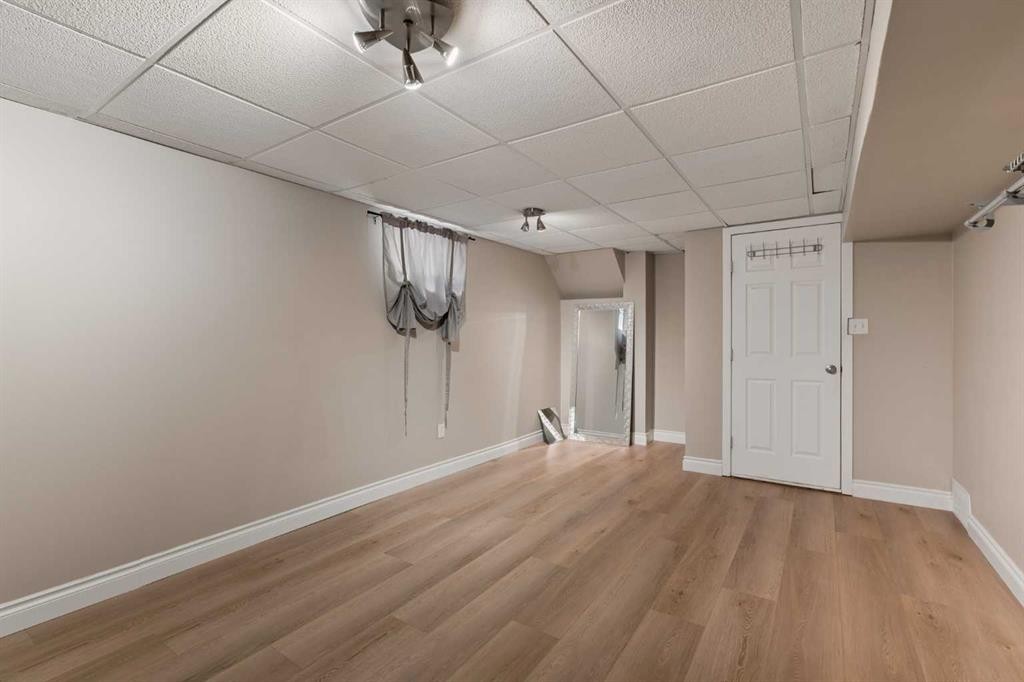5615 20 Street Sw, Calgary, AB - Indoor Photo Showing Other Room