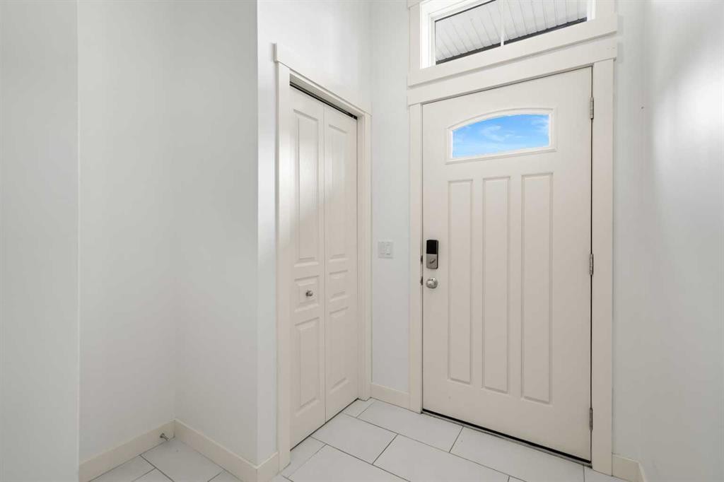 357 Mckenzie Towne Gate Se, Calgary, AB