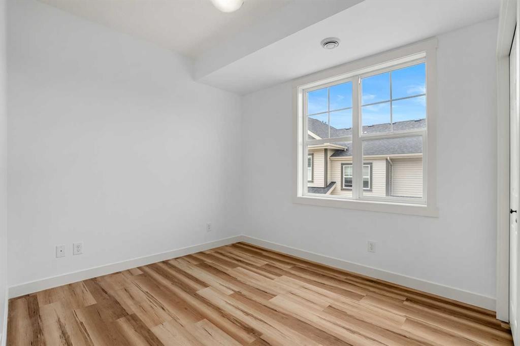 357 Mckenzie Towne Gate Se, Calgary, AB