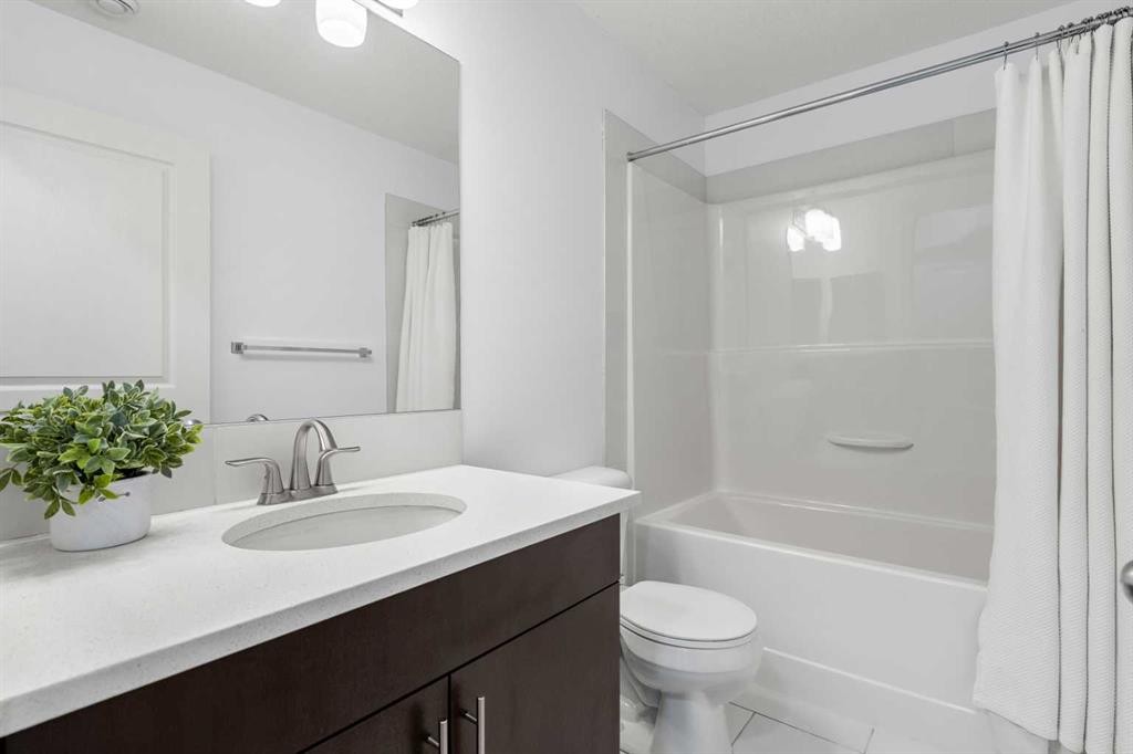 357 Mckenzie Towne Gate Se, Calgary, AB