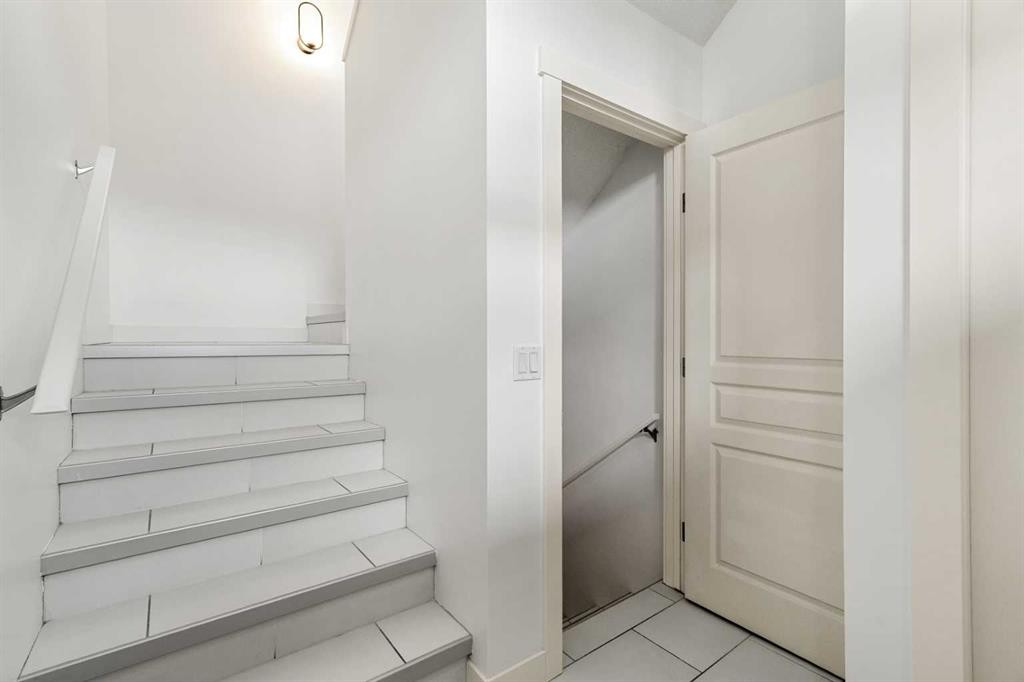 357 Mckenzie Towne Gate Se, Calgary, AB