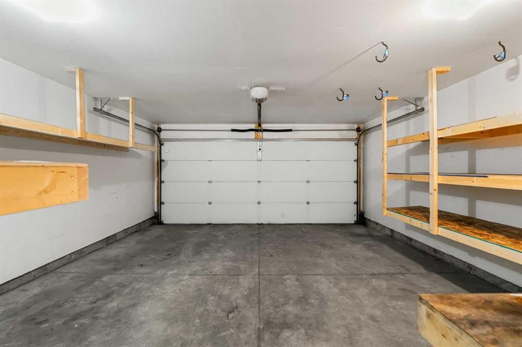 357 Mckenzie Towne Gate Se, Calgary, AB