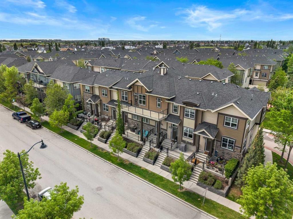 357 Mckenzie Towne Gate Se, Calgary, AB