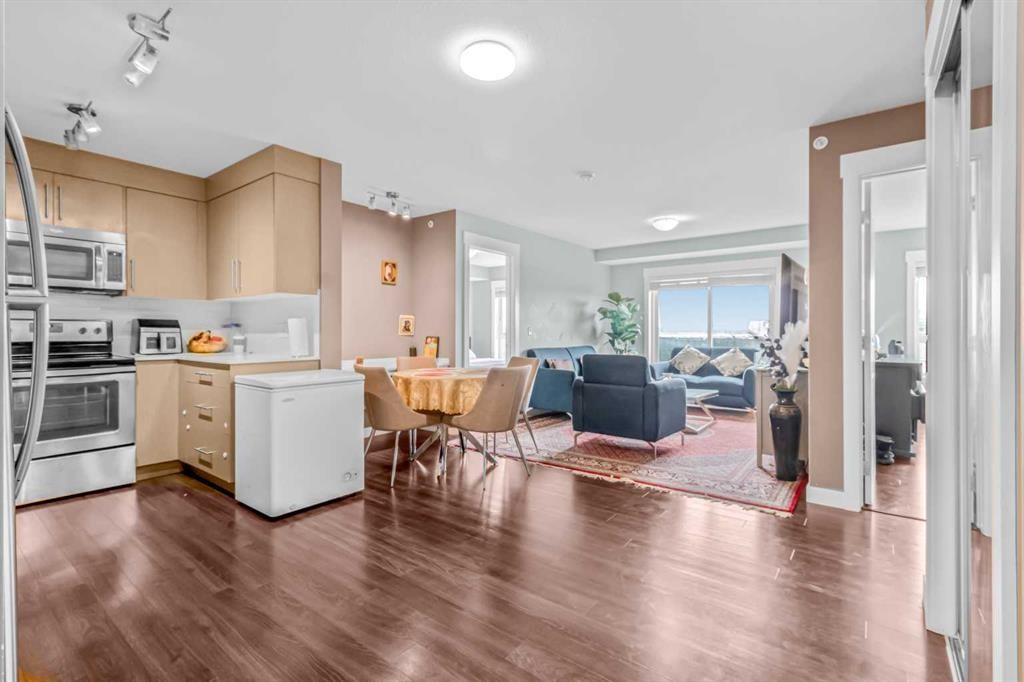 5404-302 Skyview Ranch Drive Ne, Calgary, AB - Indoor Photo Showing Kitchen