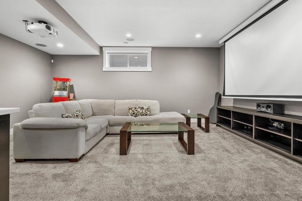 449 28 Avenue Nw, Calgary, AB - Indoor Photo Showing Basement