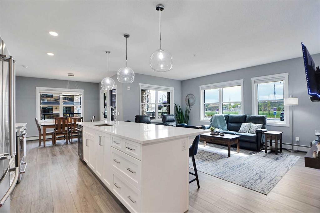 105-55 Wolf Hollow Crescent Se, Calgary, AB - Indoor