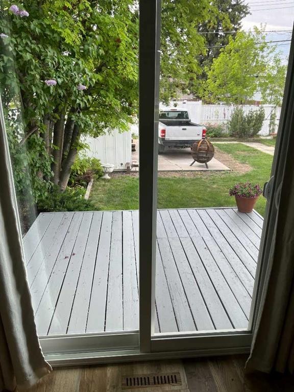 2015 Milne Drive Ne, Calgary, AB - Outdoor With Deck Patio Veranda