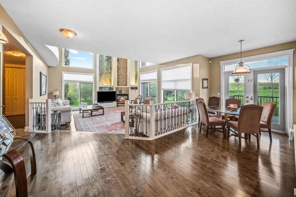 40 Blueridge Bay, Rural Rocky View County, AB - Indoor