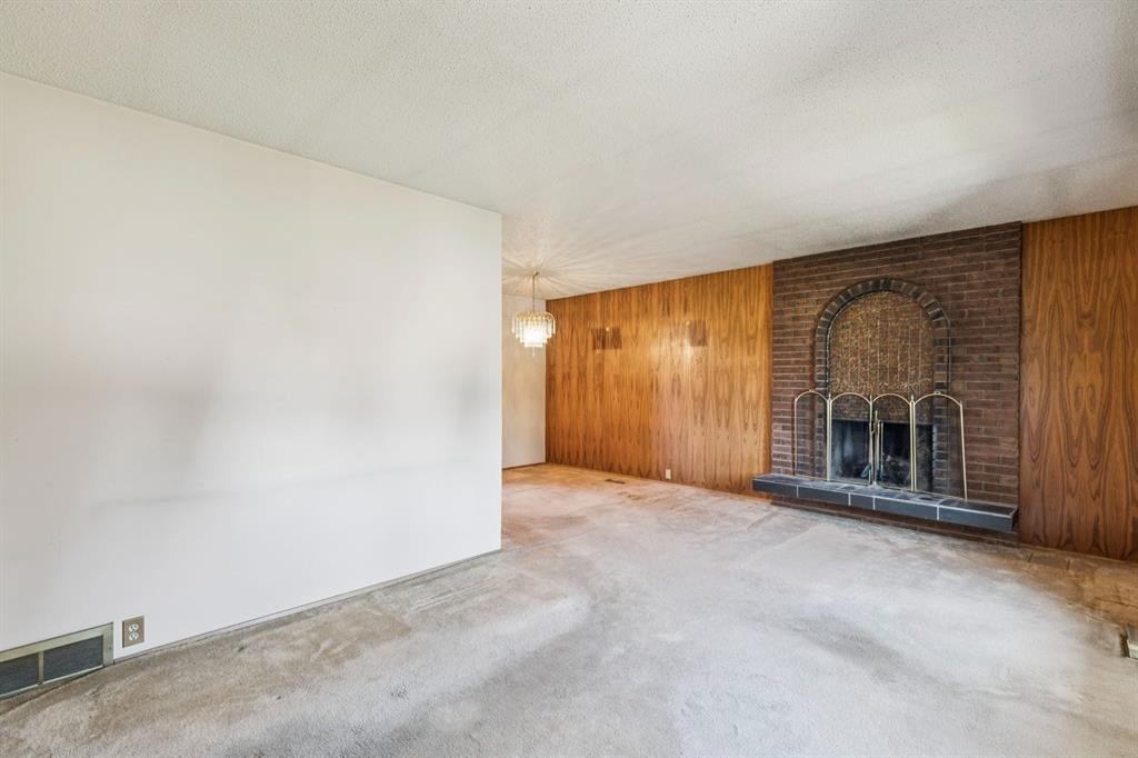 1132 Hunterston Hill Nw, Calgary, AB - Indoor With Fireplace